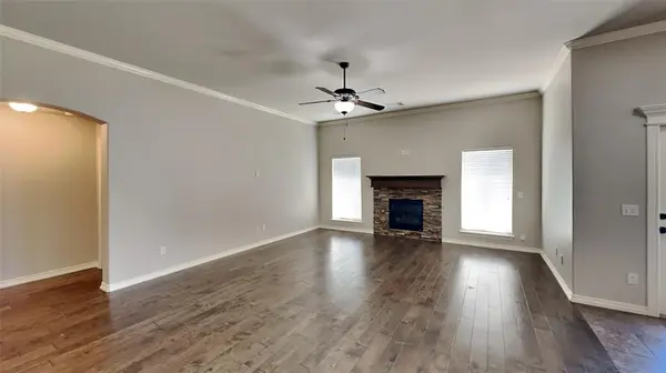 5720 St James PL, Oklahoma City, OK 73179
