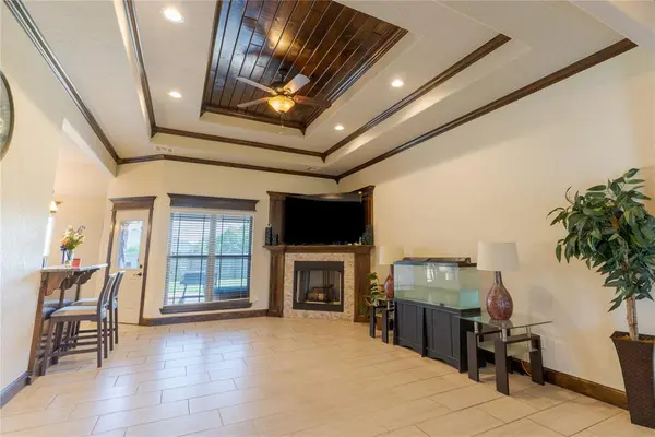 1605 NE White Rock DR, Elgin, OK 73538