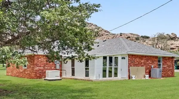 406 E Hahn ST, Granite, OK 73547