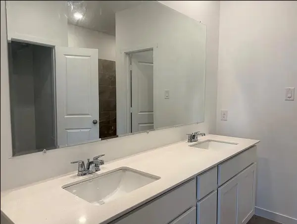 9213 SW 19th ST, Oklahoma City, OK 73128