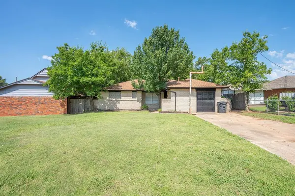 1403 N Nail Pkwy, Moore, OK 73160