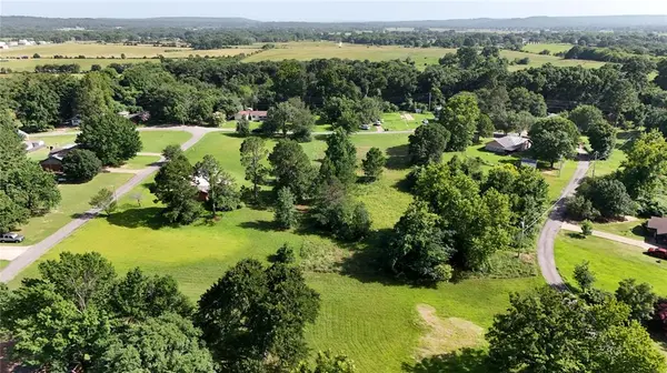 1720 E McGill CIR, Eufaula, OK 74432