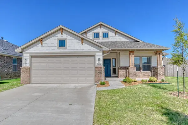 624 Caladium DR, Yukon, OK 73099