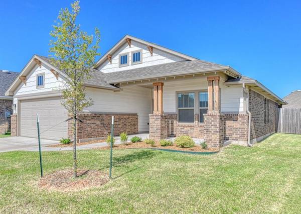 624 Caladium DR, Yukon, OK 73099