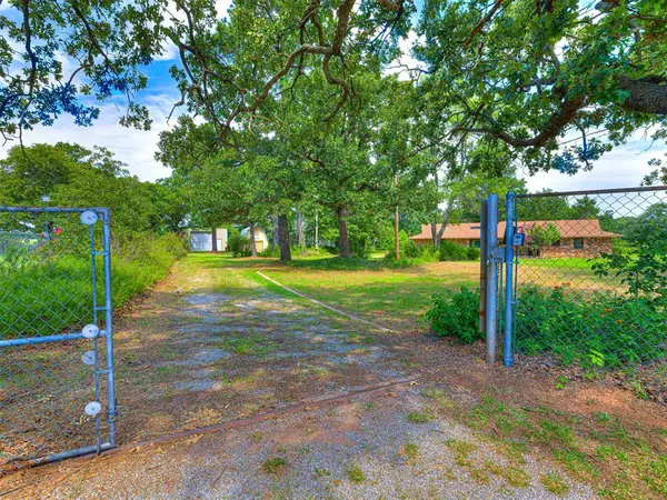 7101 S Pottawatomie RD, Newalla, OK 74857
