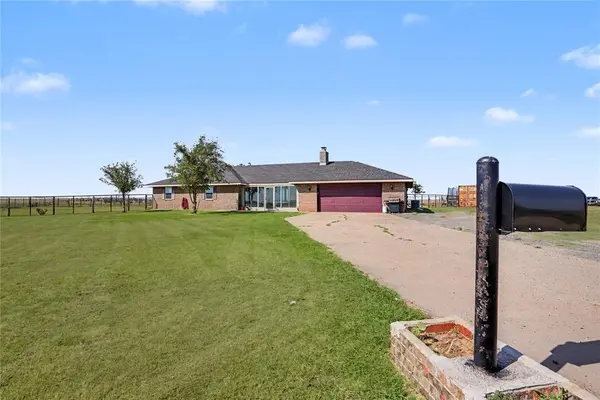 19298 East County Road 169, Duke, OK 73521