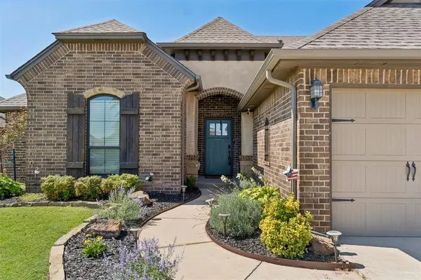 10912 SW 21st ST, Yukon, OK 73099
