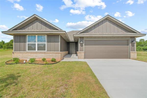 4680 Lincoln LNDG, Harrah, OK 73045