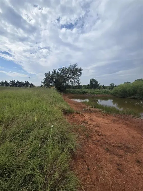 2950 E COUNTY RD 76 RD, Guthrie, OK 73044