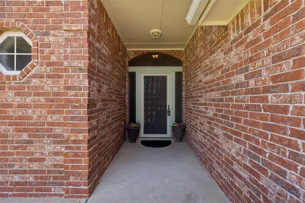 12504 Kingsridge TER, Oklahoma City, OK 73170