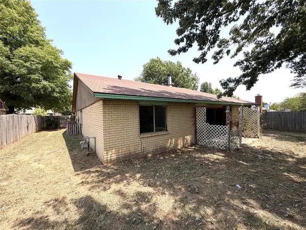 10408 NW 40th ST, Yukon, OK 73099