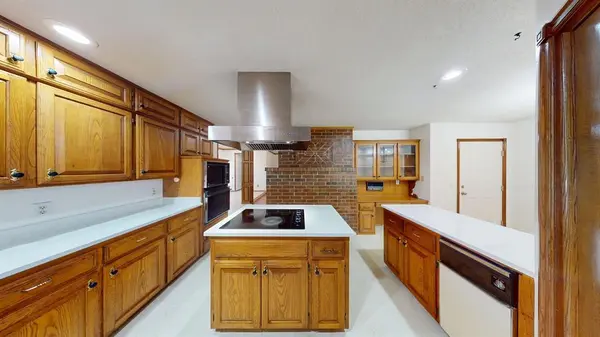 704 SW 113th ST, Oklahoma City, OK 73170