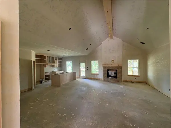 1292 Sue LN, Choctaw, OK 73020