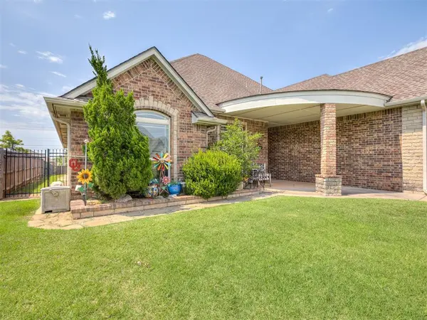 3112 Venice CT, Norman, OK 73071