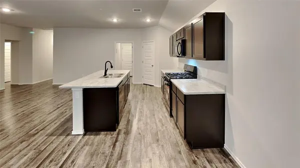 610 NW 120th TER, Oklahoma City, OK 73114