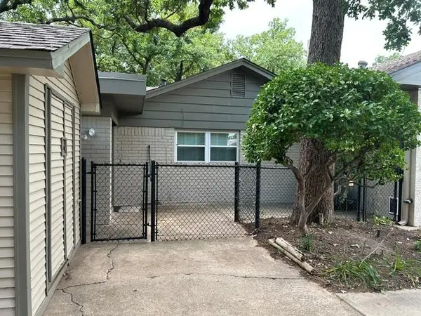 7325 NW 21st ST, Bethany, OK 73008