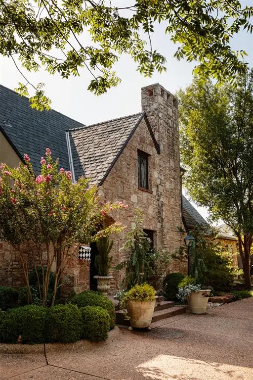 6638 Avondale DR, Oklahoma City, OK 73116