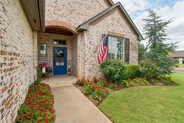15313 Daybright DR, Edmond, OK 73013