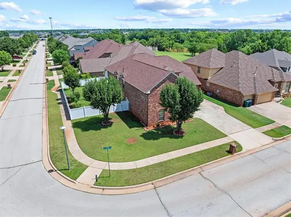 125 NW 147th ST, Edmond, OK 73013