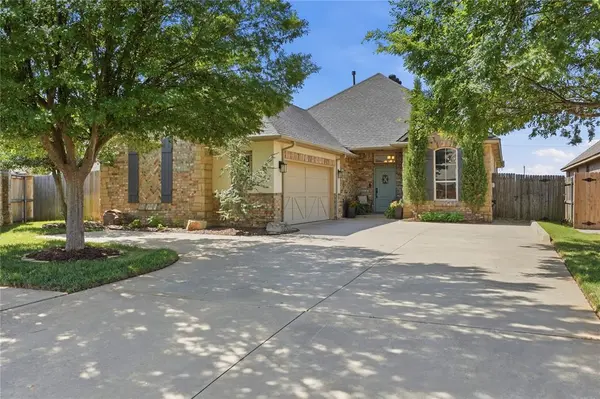 900 NW 194th TER, Edmond, OK 73012