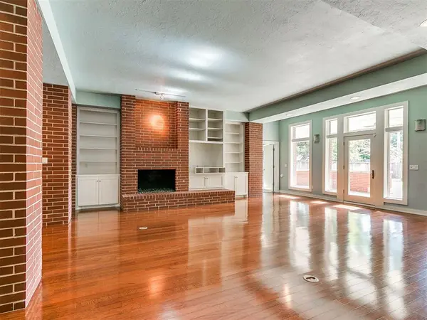 823 S Flood AVE, Norman, OK 73069