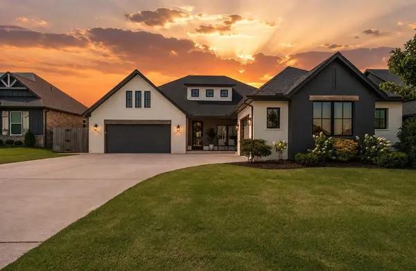 9300 NW 84th TER, Yukon, OK 73099