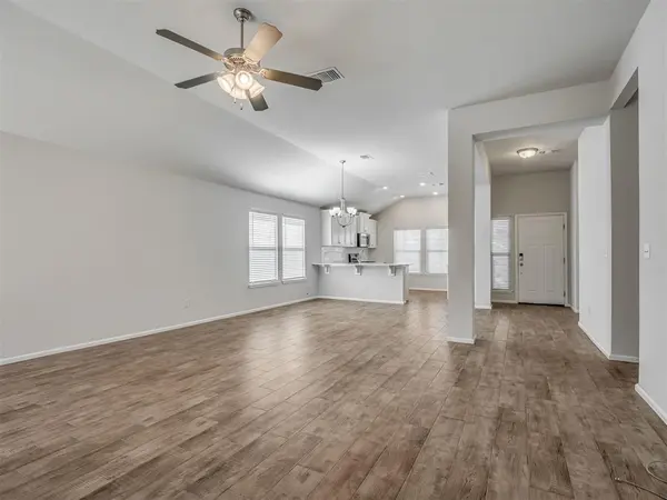 12825 NW 3rd TER, Yukon, OK 73099