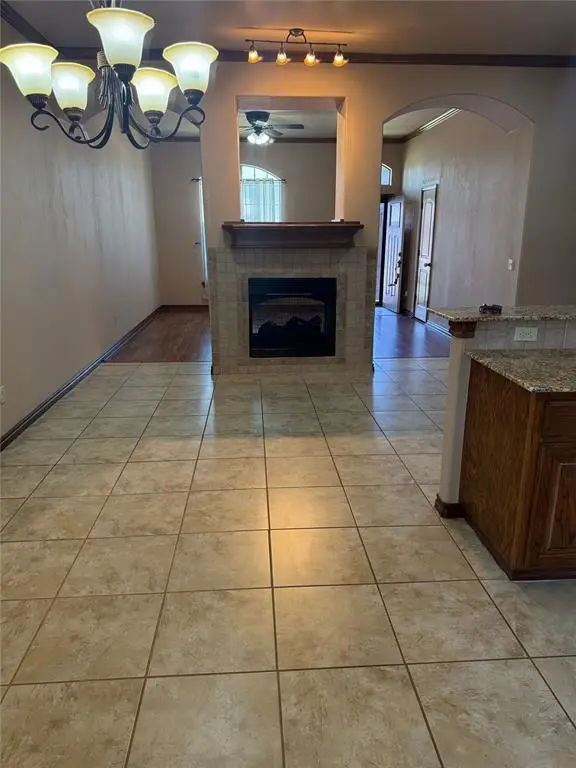 10924 SW 30th TER, Yukon, OK 73099