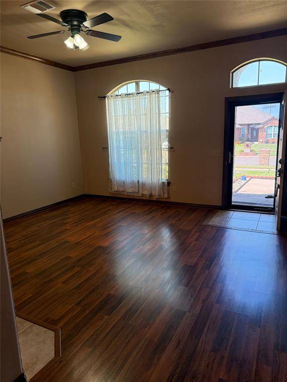 10924 SW 30th TER, Yukon, OK 73099