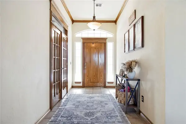 615 N Songbird WAY, Mustang, OK 73064