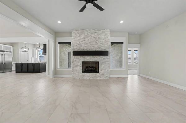 16741 Little Leaf LN, Edmond, OK 73012