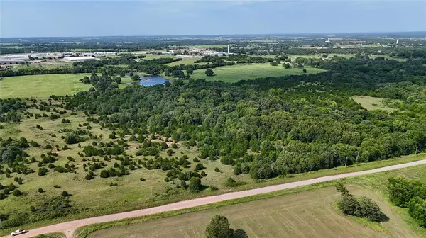 4 E 880 RD, Stroud, OK 74079