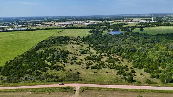 5 E 880 RD, Stroud, OK 74079