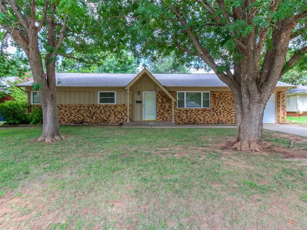 9917 Village DR, Oklahoma City, OK 73120