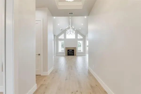 1324 Katelyn CT, Yukon, OK 73099