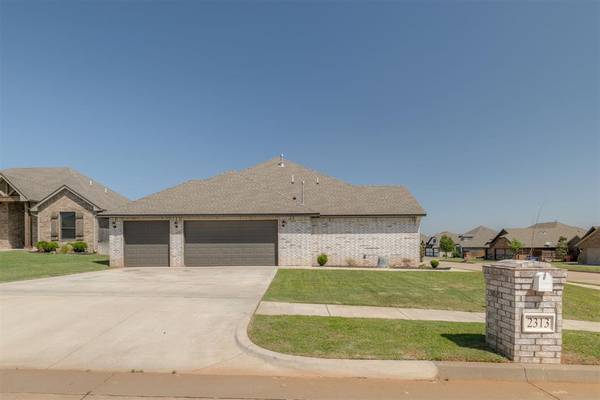 2313 E Kellan Court TER, Mustang, OK 73064