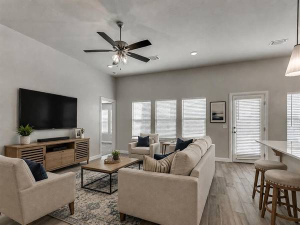 13512 Arrowhead BLVD, Yukon, OK 73099