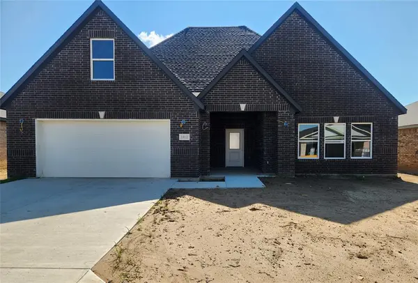 1912 Topaz RD, Pryor, OK 74361