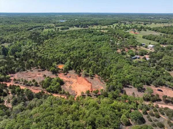 102 N Discouraging Word WAY, Luther, OK 73054