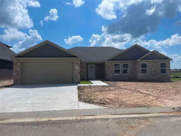 1906 Topaz RD, Pryor, OK 74361