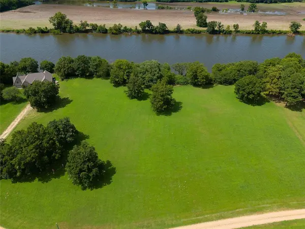 000 Galloway Bay, Strang, OK 74367
