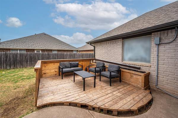 16616 La Paloma LN, Edmond, OK 73012