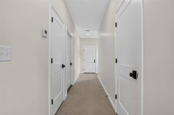 8756 Patriot DR, Midwest City, OK 73110