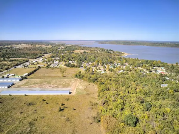 3 Hamilton RD, Eufaula, OK 74432