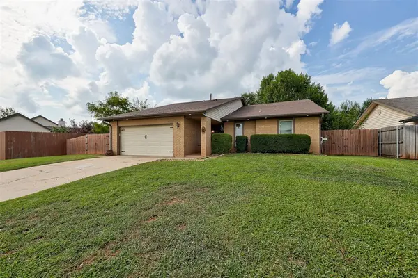 6712 Bayberry DR, Oklahoma City, OK 73162