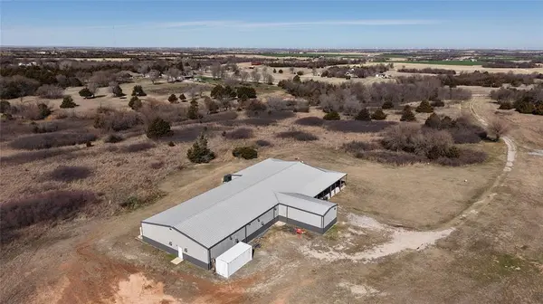 16370 W Hefner Road AVE, Yukon, OK 73099