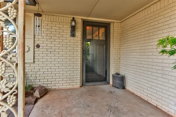 2321 Ashwood LN, Norman, OK 73071