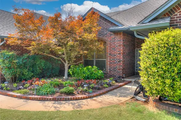 6508 NW 111th ST, Oklahoma City, OK 73162