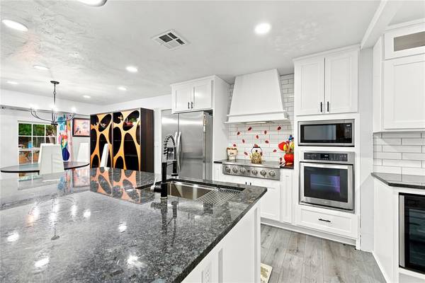 7405 Clayton DR, Oklahoma City, OK 73132