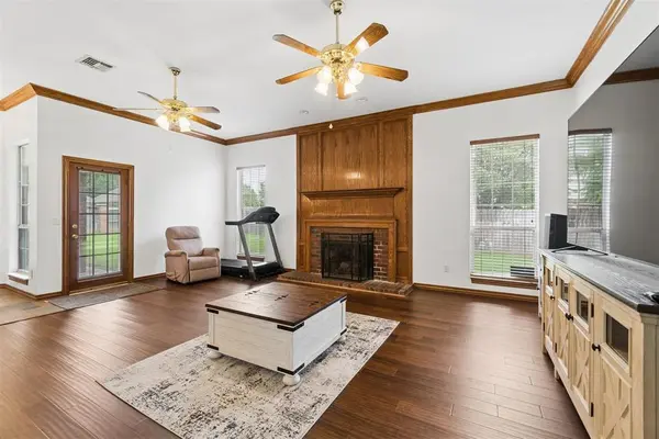 2413 Villa Lante CIR, Oklahoma City, OK 73170